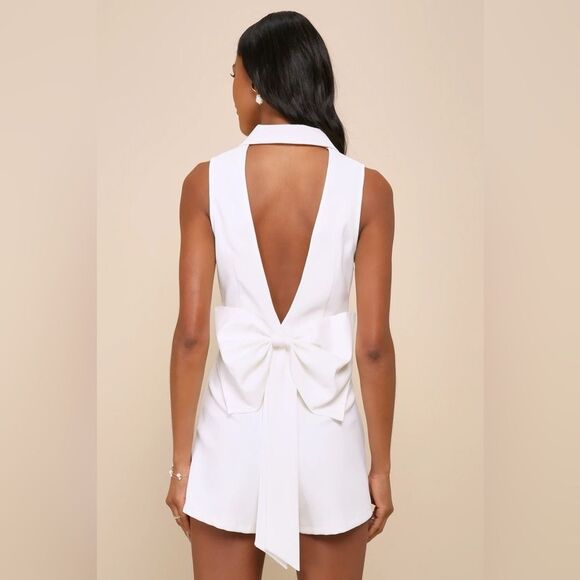 Lulus Upscale Individual White Collared Backless Bow Romper Size XS NEW NWT - Picture 7 of 11